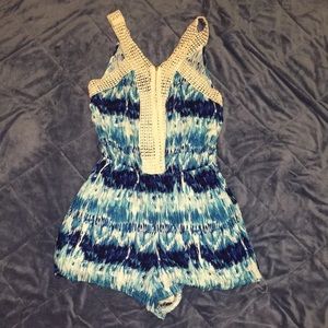 Excellent condition-Romper with zipper Lace front